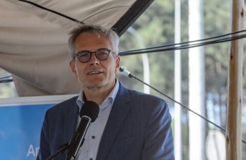 Manfred horizontaal